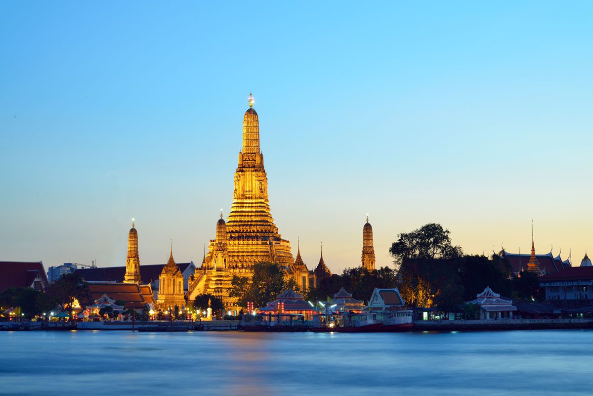 Prang-of-Wat-Arun,-Bangkok-,Thailand_125406182