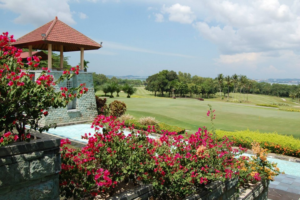 Batam View Beach Resort Golf