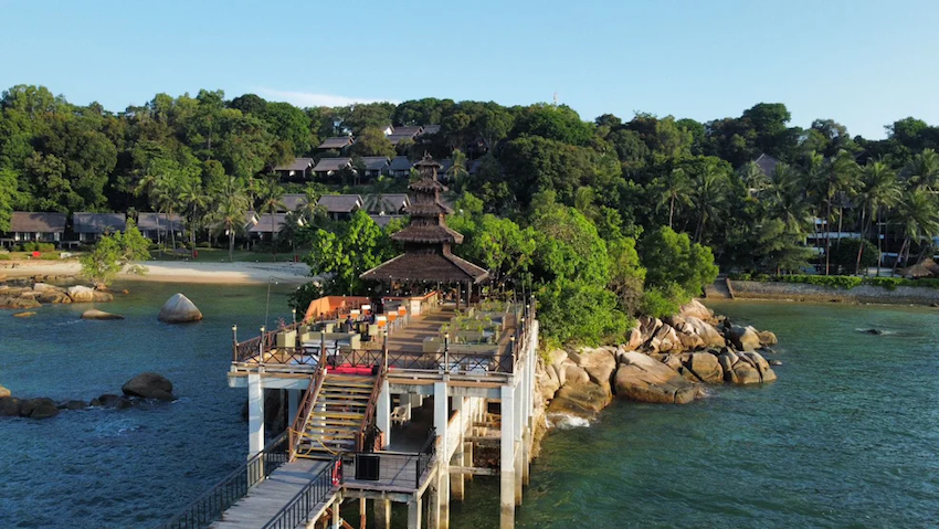 Turi Beach Resort Island Bar