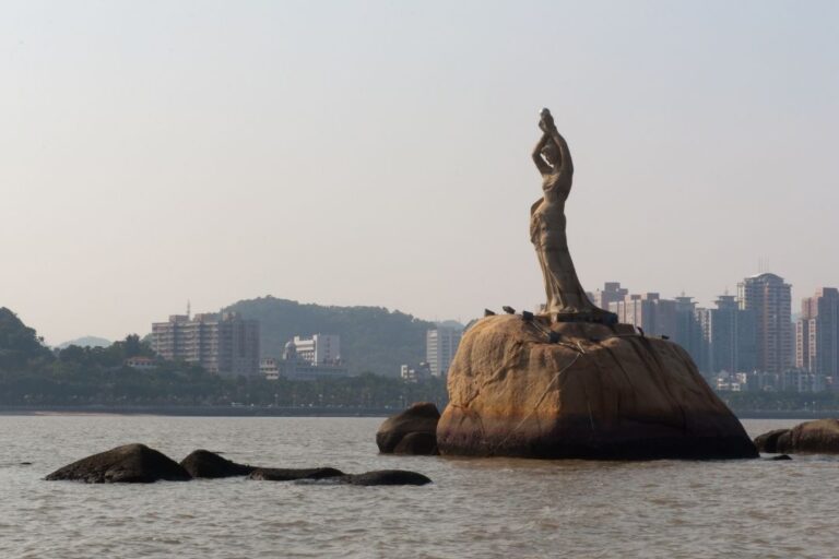 Fish Girl Statue at Zhuhai